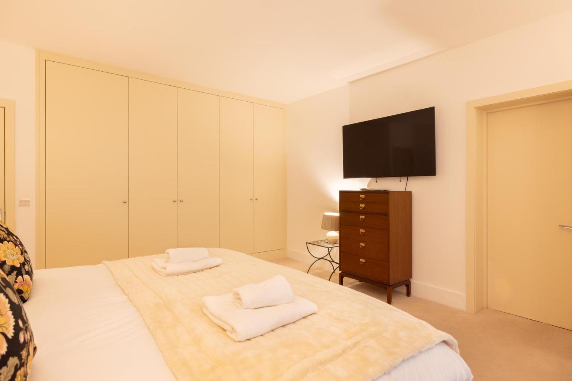 Hues, 2 Bedroom Apartamento *